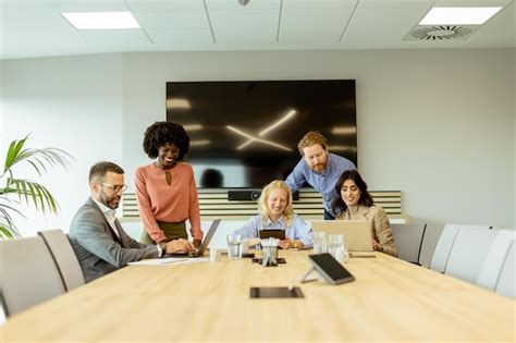 Collaborative Work Examples 的图像结果