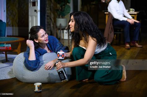 Stephanie Beatriz's feet