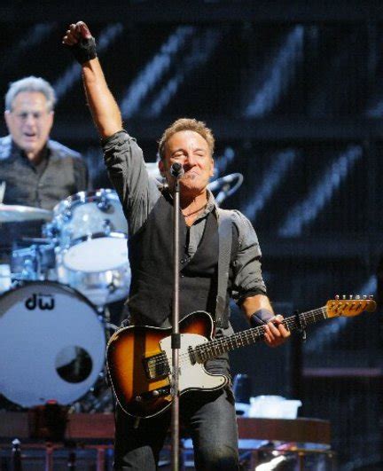 Bruce Springsteen live blog: Night One at Giants Stadium | NJ.com