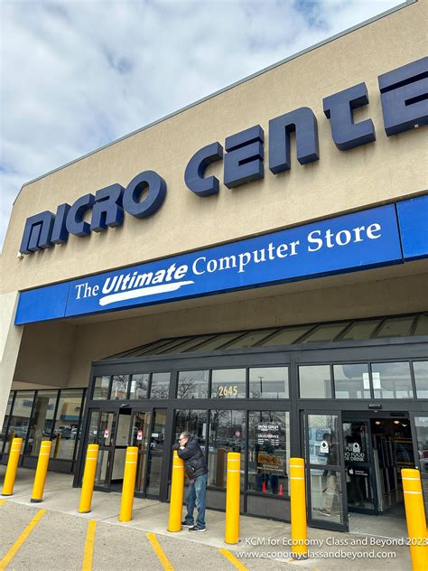 Micro Center Computer Store 的图像结果