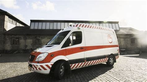 丹麦哥本哈根 警车救护车消防车出警 9连发视频 _网络排行榜