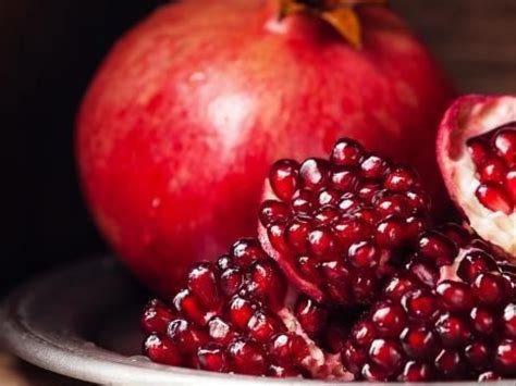 शरीरातील रक्ताची कमतरता दूर करतील 'या' 6 गोष्टी | these foods in the ...