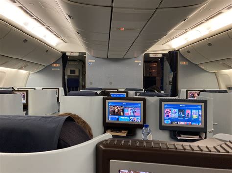 Best Business Class Seats Klm 777 200 at Tina Kirby blog