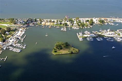 Solomons Island Harbor in Solomons, MD, United States - harbor Reviews ...