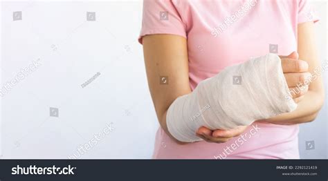 Hand Plaster 的图像结果