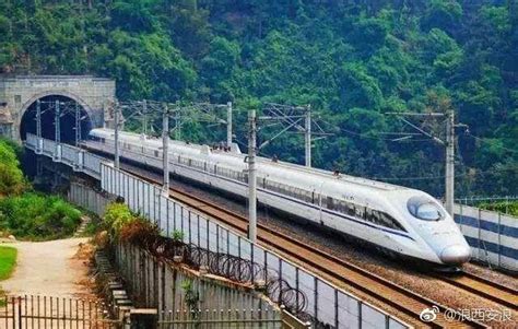 西成高铁开通成了西安成都两地旅游PK赛 民营景区软实力当先？