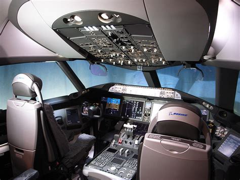 Boeing-787-8+Dreamliner - Pilot Career News : Pilot Career News