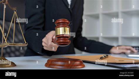 Law Stock Images 的图像结果