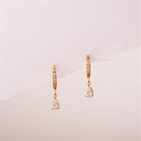 Luxe Lobe Hoops – Mishthi Art Jewellery