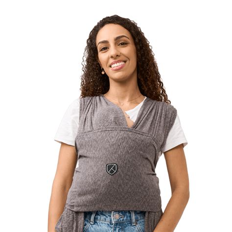 Newborn slings: when can you start using one? And up to what age ...