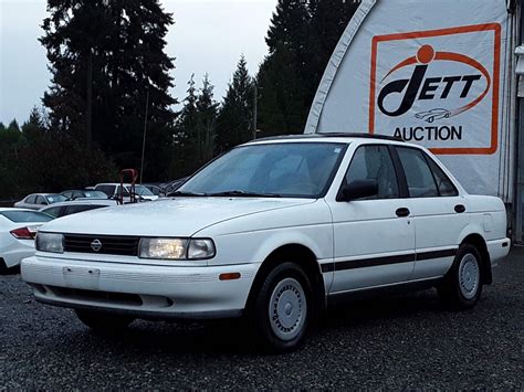 A5 -- 1992 NISSAN SENTRA , WHITE, 108,367 KMS "NO RESERVE"