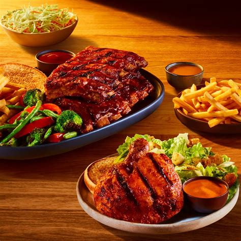 St-Hubert Saint-Eustache Restaurant & Bar | Dining Room | Takeout ...