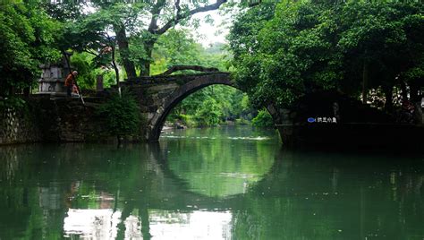 探访广西兴安灵渠 2200多年前修建的水利工程至今仍发挥作用！_漓江