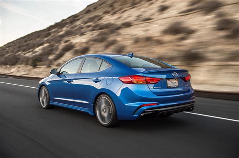 2017 Hyundai Elantra Sport Boasts IRS, Turbo Engine, $21,650 Price Tag - autoevolution