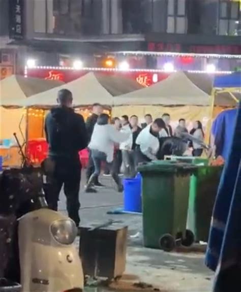 重庆开州一夜市有人酒后打架，警方：有人受皮外伤，正在调查-新闻频道-和讯网