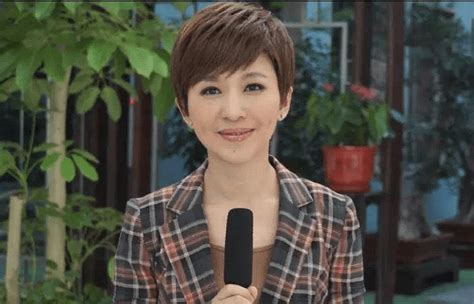 41岁央视女主播欧阳夏丹近照好年轻，与10年前相比几乎没变_凤凰网
