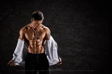 陕西西安肌肉男模宋健 全国新人王大赛冠军 中国 健身迷网