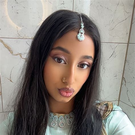 Zain - English teacher - ₹1074/h