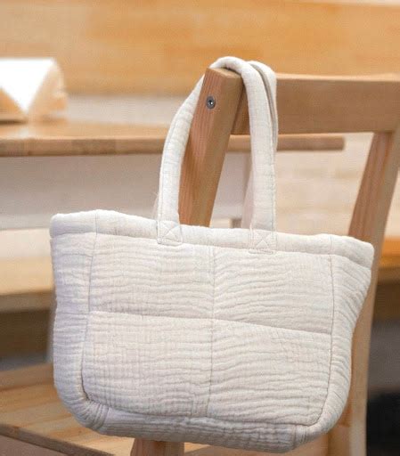How Cotton Tote Bags Get Better With Time – akiiko