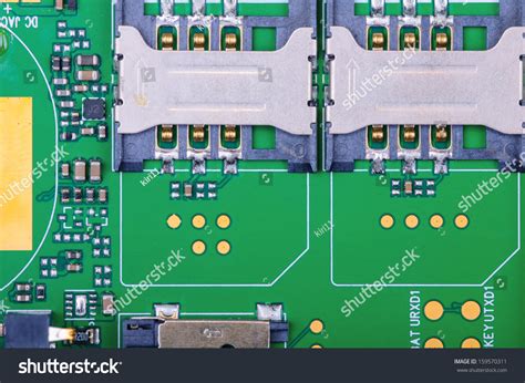 Circuit Board Phone 的图像结果