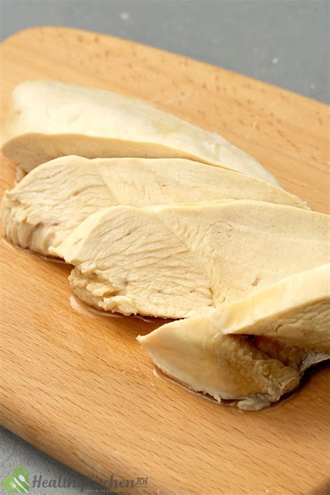 How Long to Boil Chicken for a Succulent and Flavorful Finish