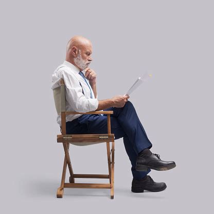 Professional Actor Reading a Script 的图像结果