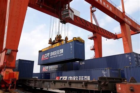 柳州外贸出口“新三样”：工程机械、汽车、螺蛳粉_腾讯新闻
