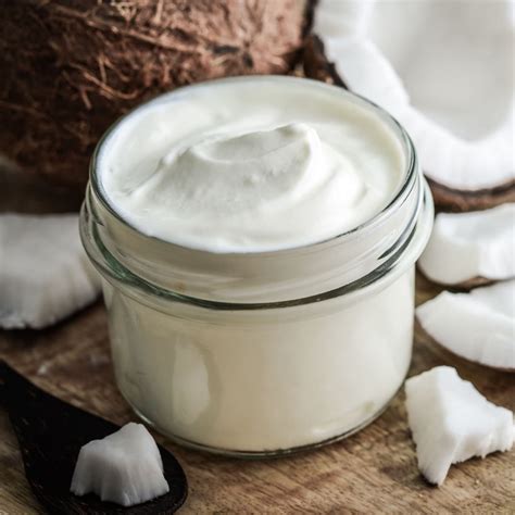 10 Best Substitutes for Greek Yogurt (+ How to Use Them) - Insanely Good