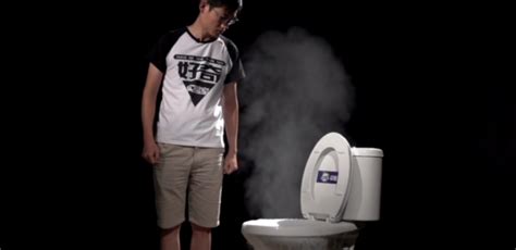 玩屎实测丨公共厕所里的坐便器和蹲坑到底哪个更脏？ - 知乎