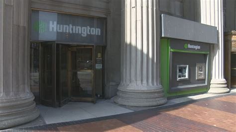 Huntington Bank closing 70 branches, 30 in Ohio