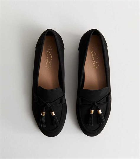 Wide Fit Black Faux Suede Tasseled Loafers | New Look