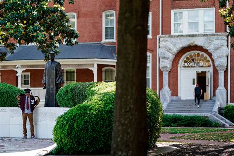 'I just want to graduate': Morehouse seniors want focus on students ...