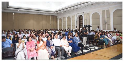 Home [lawfaculty.du.ac.in]