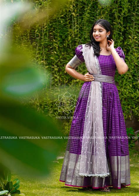 Purple checked silver Kanchi border – Vastrasuka