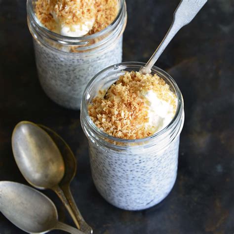 Low-Carb Keto Toasted Coconut Chia Pudding Recipe