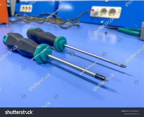 12,022 Different screwdrivers 库存照片、图片和摄影作品 | Shutterstock