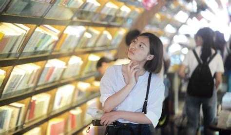 上海女人 美在书卷气