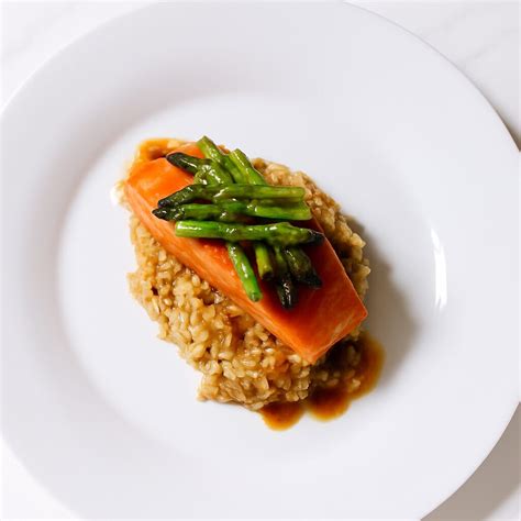 Thai Salmon with Jasmine Rice and Asparagus - Eat Splendid