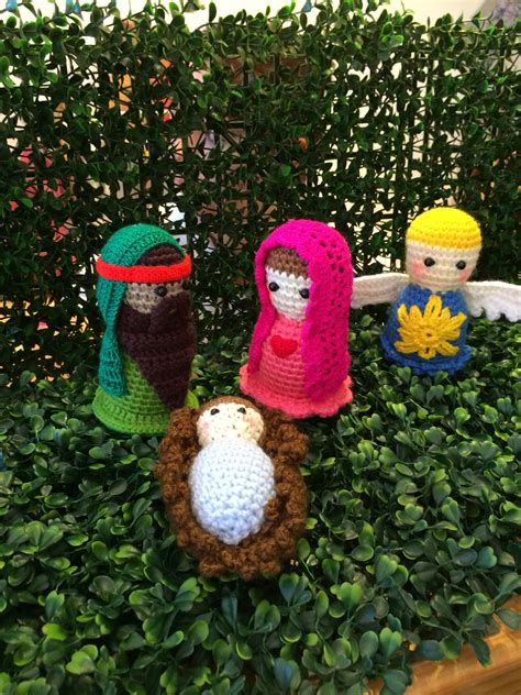 Pesebre bordado en crochet personalizado cada pieza es de $45.000= y ...
