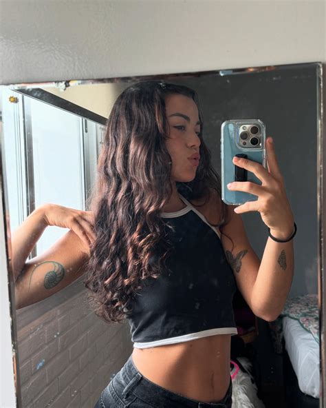 Leila Hadid (@dreamyleilaaaa) • Instagram photos and videos