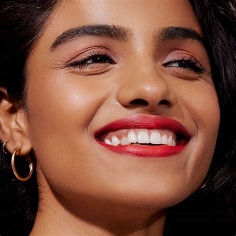 Soft Matte Long Stay Lipstick - Red Dahlia - 3.5 g