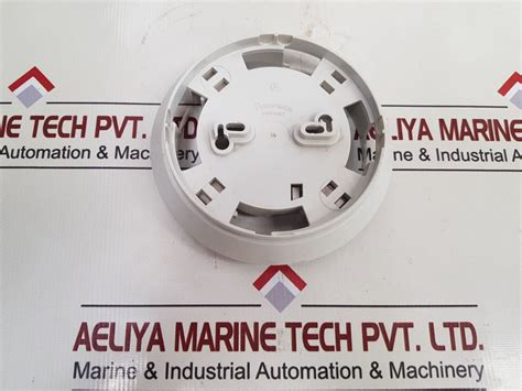 Set of 16x Autronica bwa-40a smoke detector base – Aeliya Marine Tech