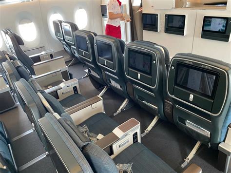 Cathay Pacific Premium Economy Airbus A350-900 | meilenoptimieren