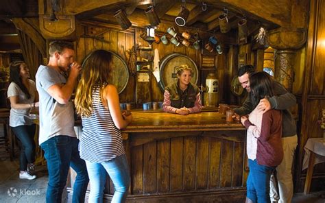 Hobbiton and Rotorua Day Tour from Auckland with Wai-O-Tapu - Klook India