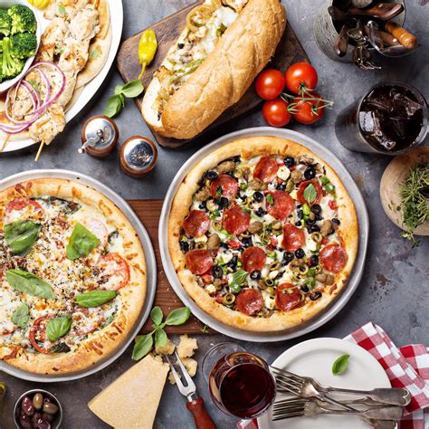 Golden Crust Pizzeria (1730 Montréal Rd, Gloucester, ON K1J 6N3, Canada ...