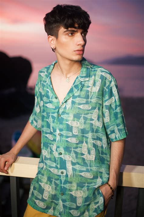 Green Bottle Printed Oversize Shirt – QB - QUINTESSENTIAL BASICS