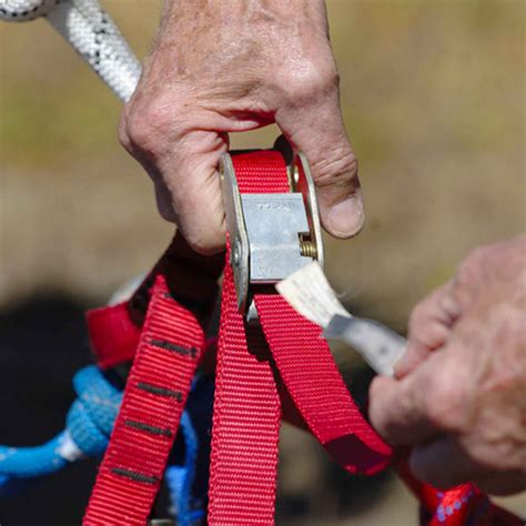 Funi, catene e accessori di sollevamento: il controllo competente