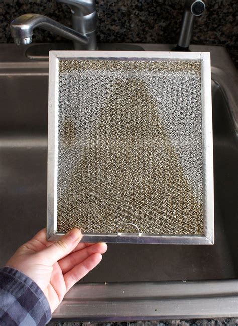 How to clean a greasy range hood filter – Artofit