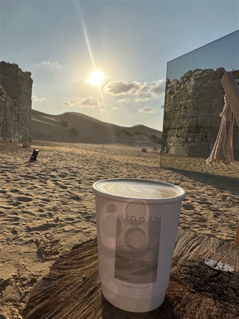 Melaines-Insights : Most HIDDEN spot in Dubai - experience the desert ...