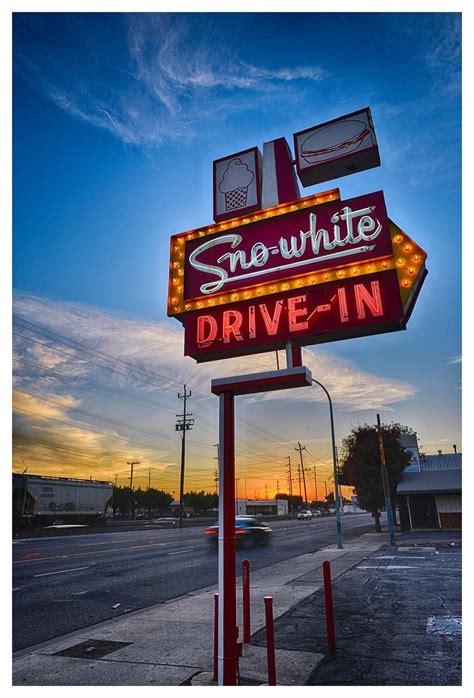 Sno-White Drive-In : r/AmateurPhotography